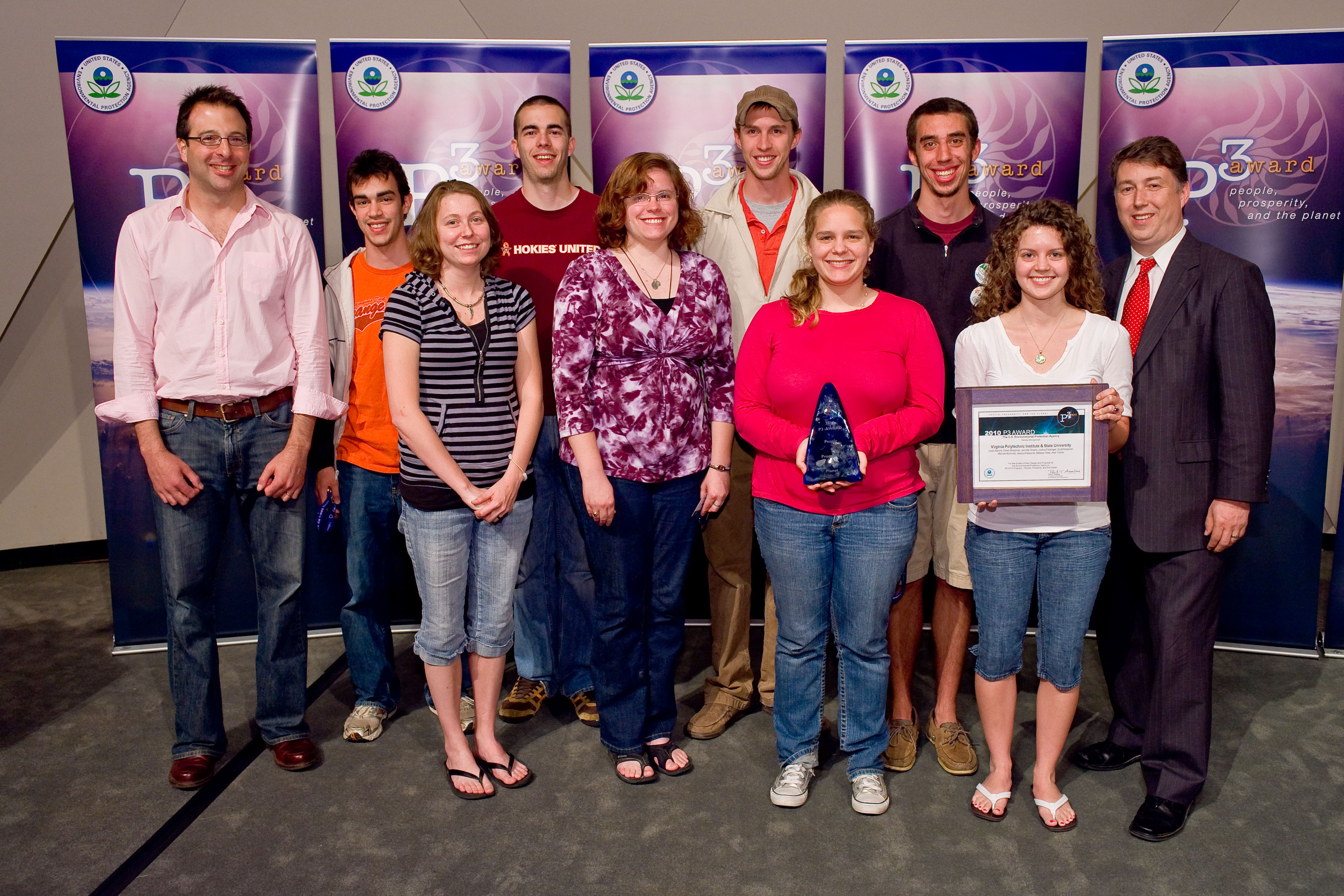 Front row, from left to right: Jessica Palazzolo, Melissa Thies, Koren Breighner, and Jennifer Downs. Back row: faculty advisor Justin Barone, Michael McAnulty, Alex Tucker, Scott Kesecker, Joshua Flickinger, and Paul Anastas, assistant administrator for EPA's Office of Research and Development and the agency's science advisor.