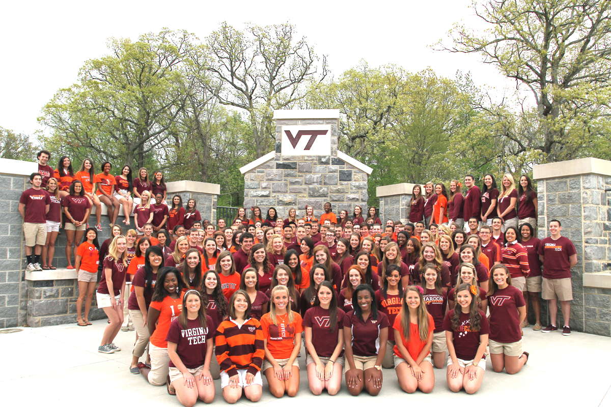 group photo of 2013 orientation