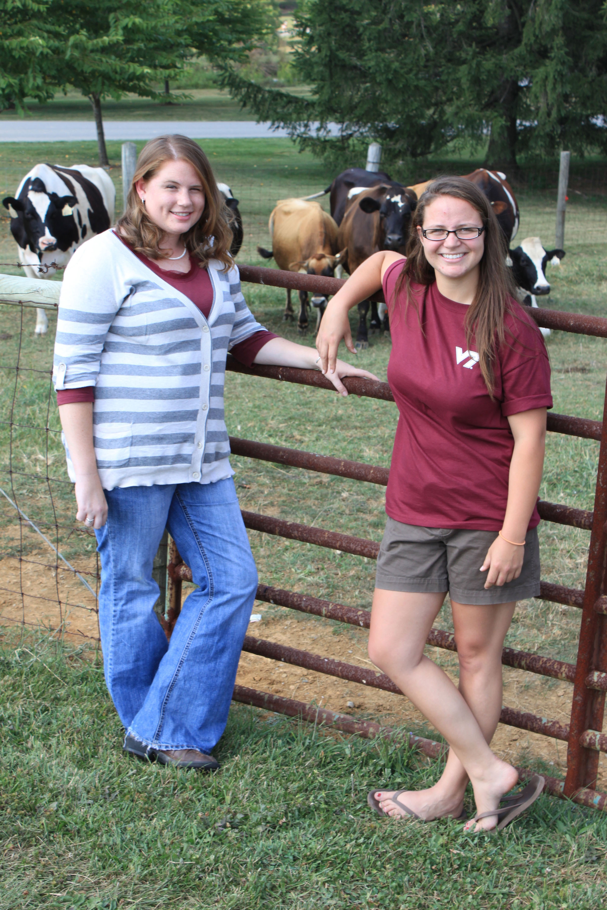 Photograph of Roy E. and Thelma R. Groseclose Scholarship recipients Emi Scott and Bailey West.