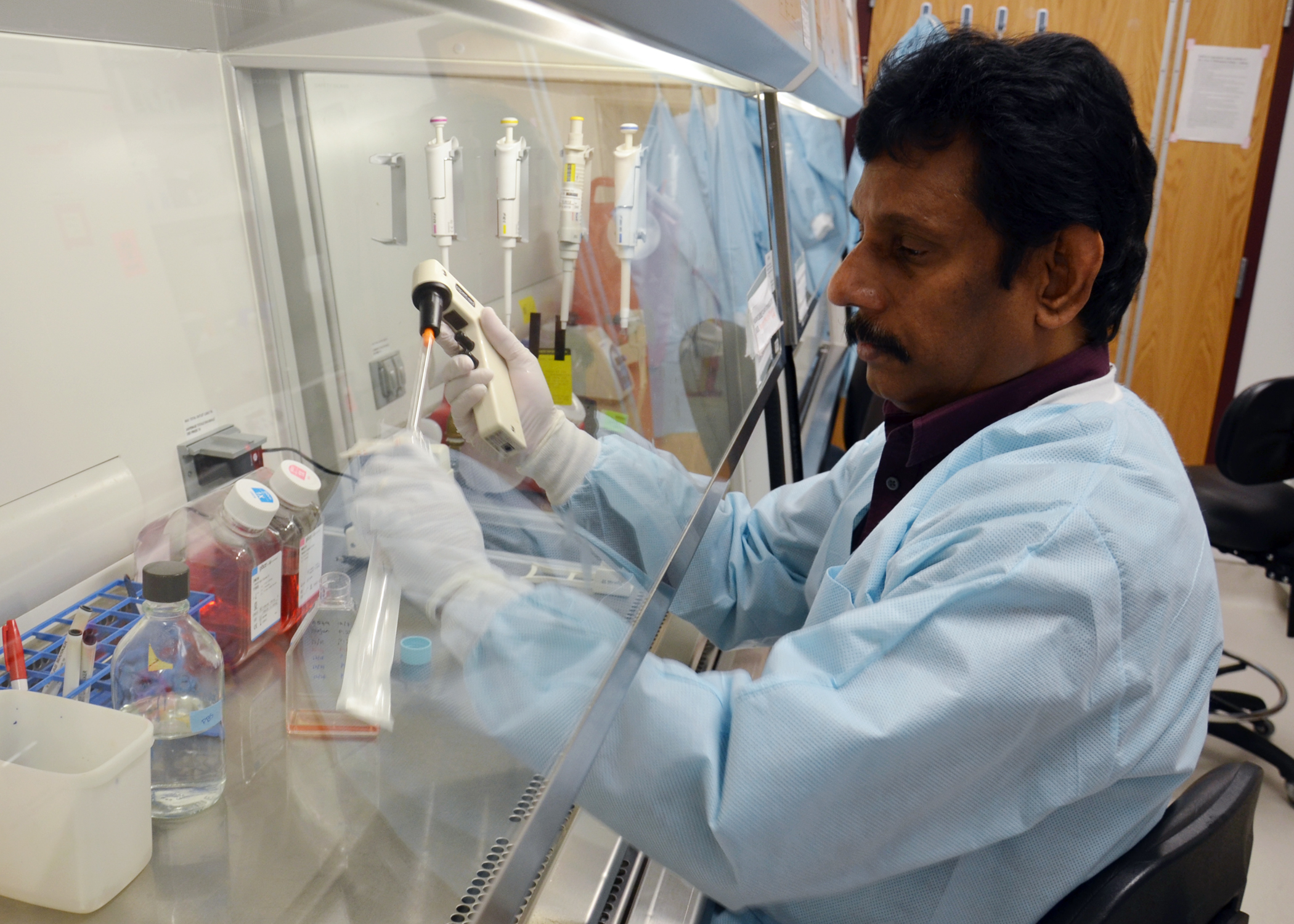Dr. Elankumaran Subbiah in the lab