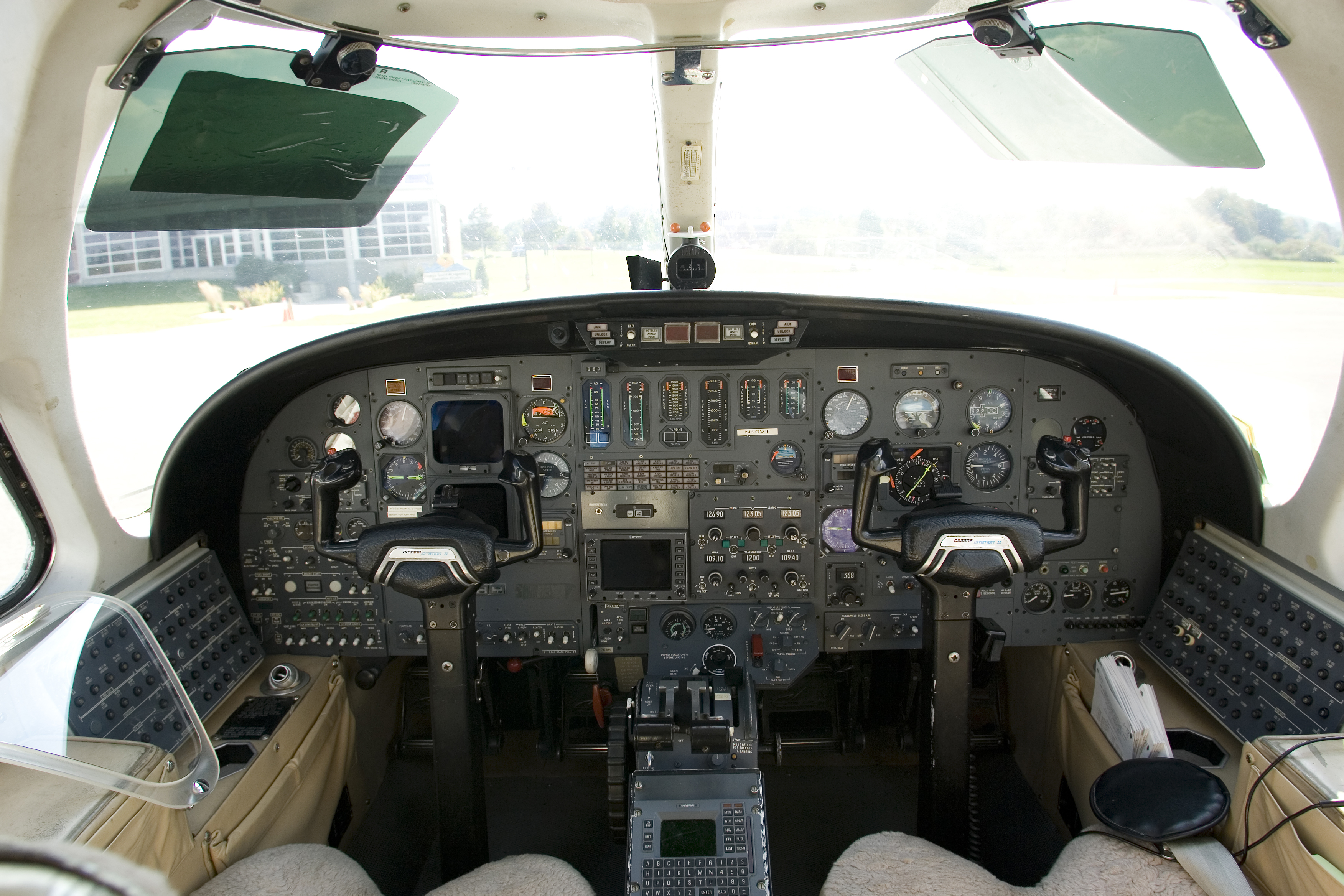 Airplane controls