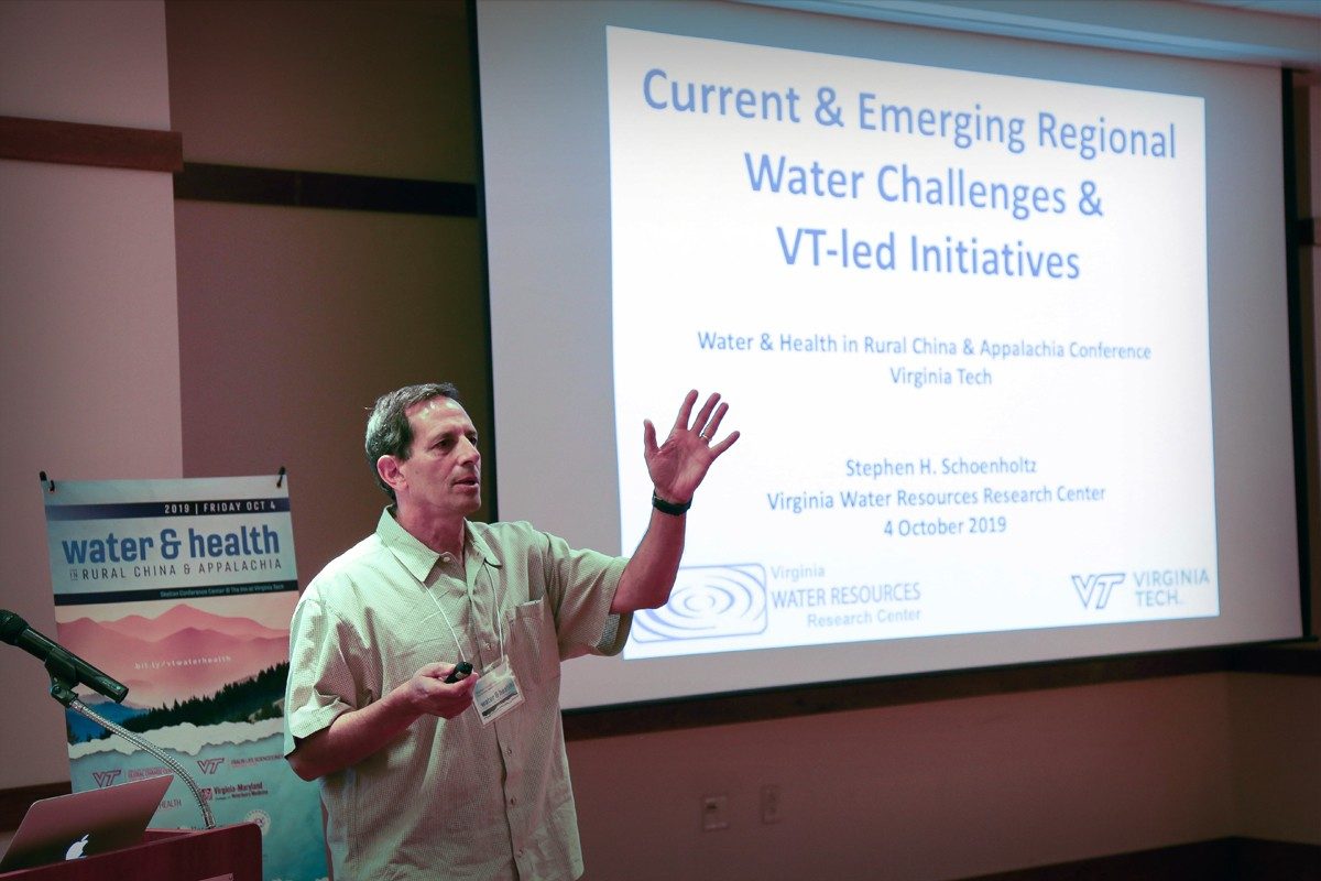 Stephen Schoenholtz presenting at the Water&Health Conference