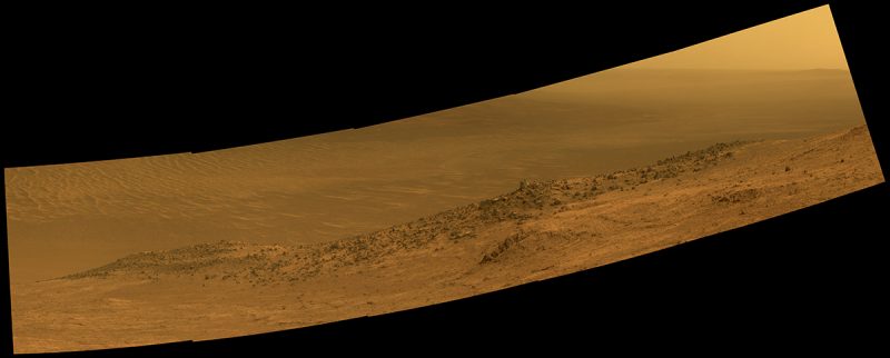 Panoramic view of ridge on Mars