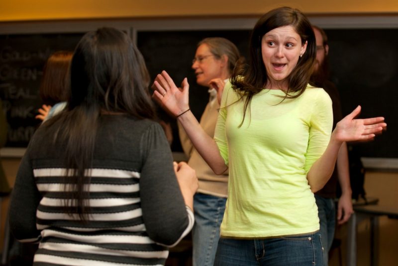 Tashauna Blankenship, a graduate student in psychology in the Virginia Tech College of Science, practices improvisational techniques in a graduate course on communicating science.