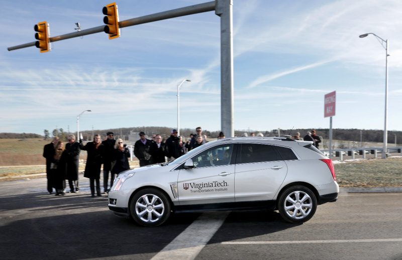 Autonomous vehicle at interchange opening