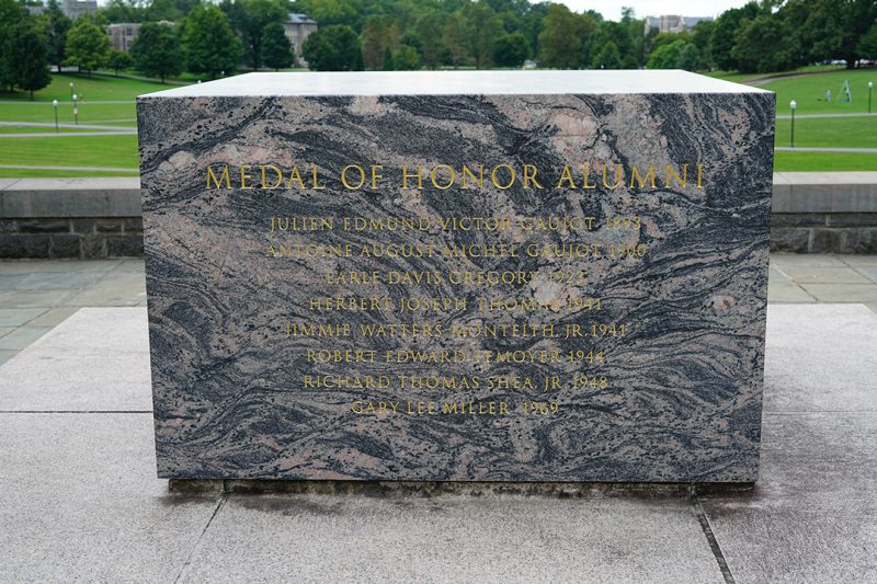 Image of the Virginia Tech cenotaph 