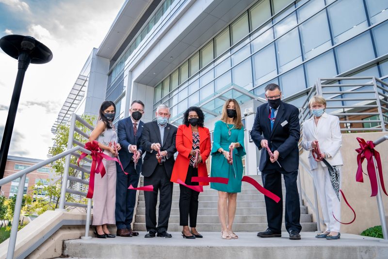 Fralin Biomedical Research Institute at VTC Ribbon Cutting on Oct. 12
